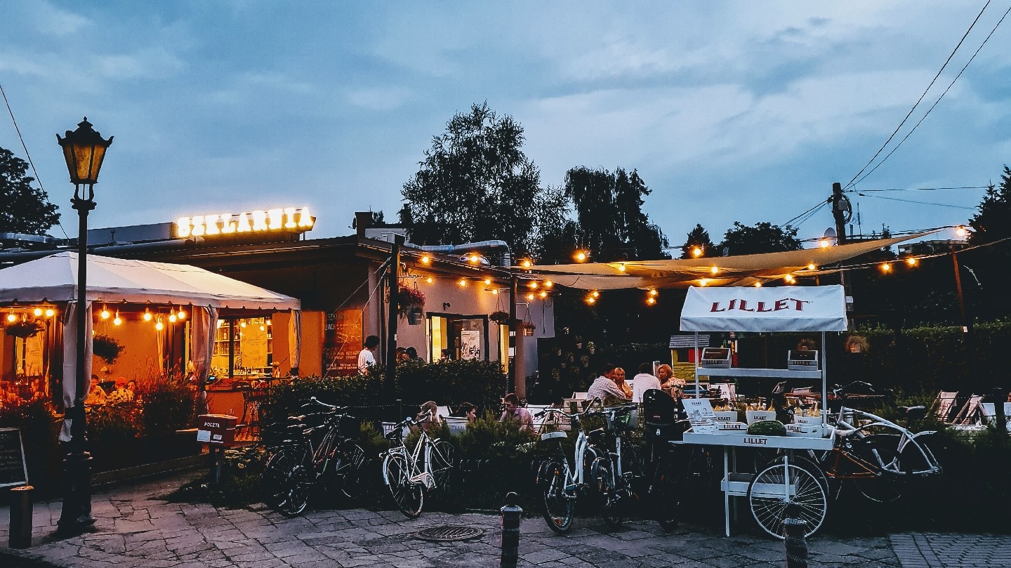 Restauracja Szklarnia: the place