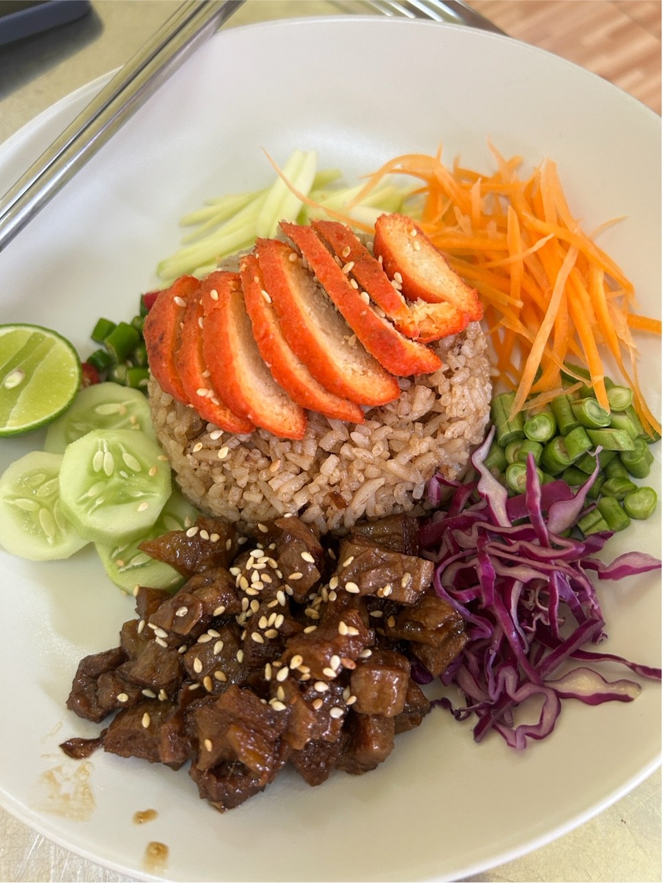 Thai Hom - ไทยหอม: food & drinks