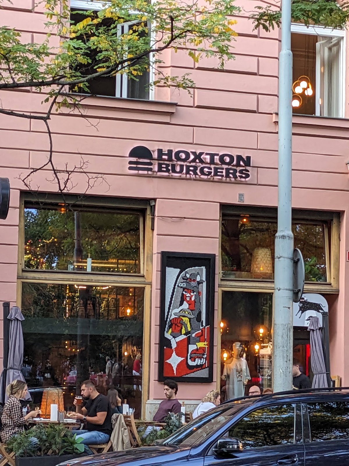 Hoxton Burgers: the place