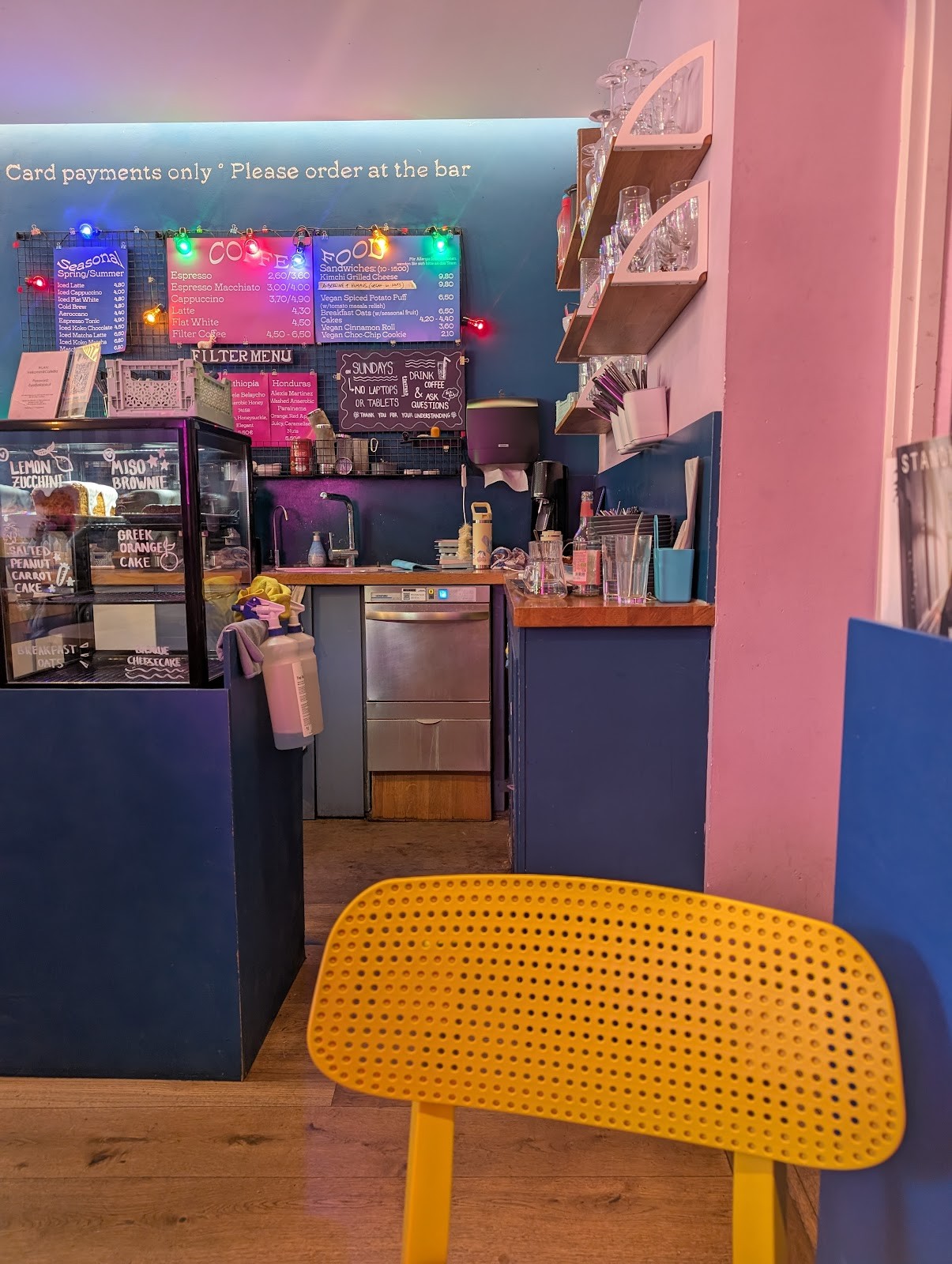 Café Blá: the place