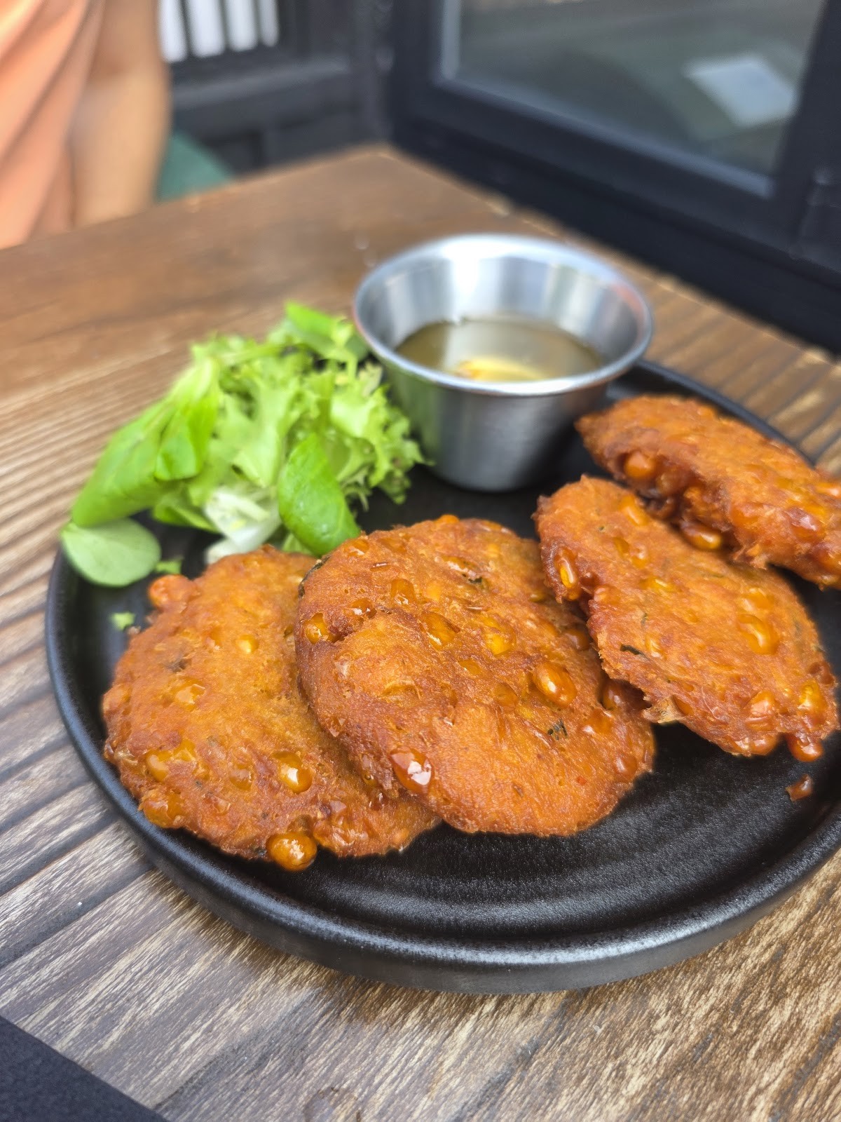 Gorilla Thai: food & drinks