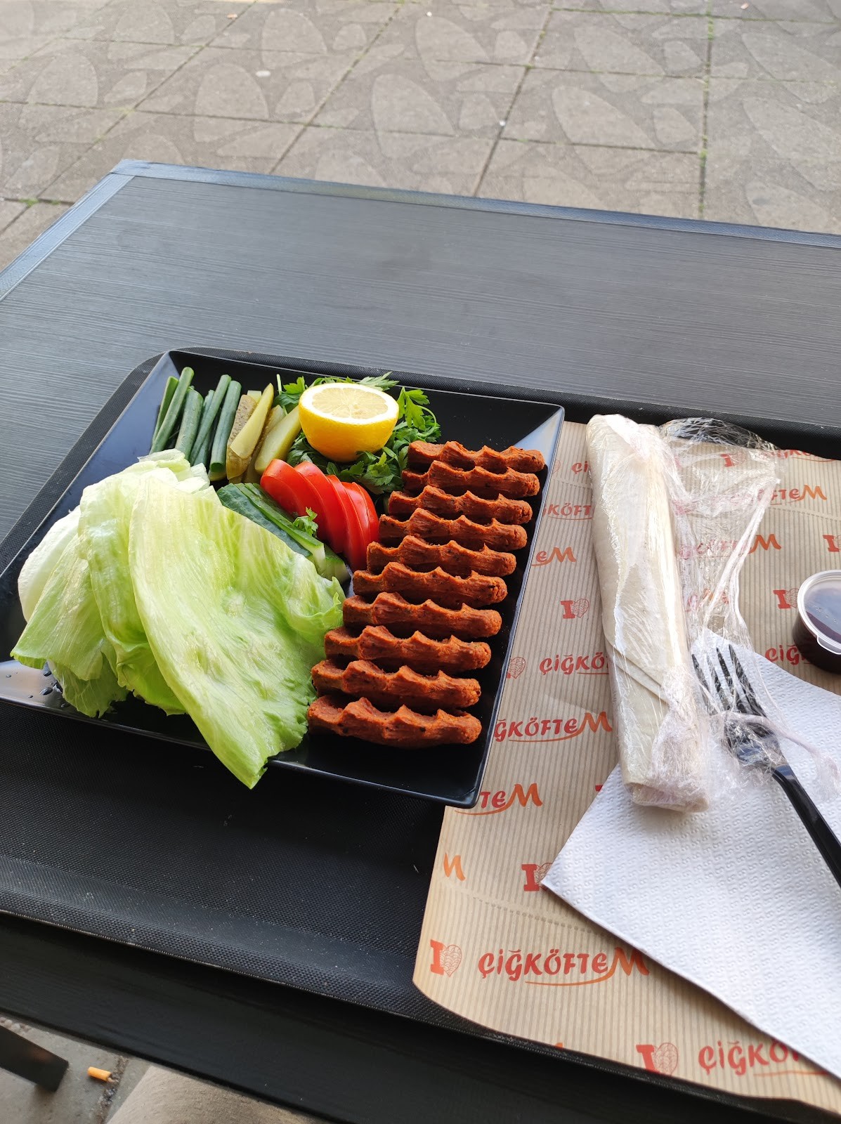 Cigkoftem Vlugtlaan Amsterdam: food & drinks
