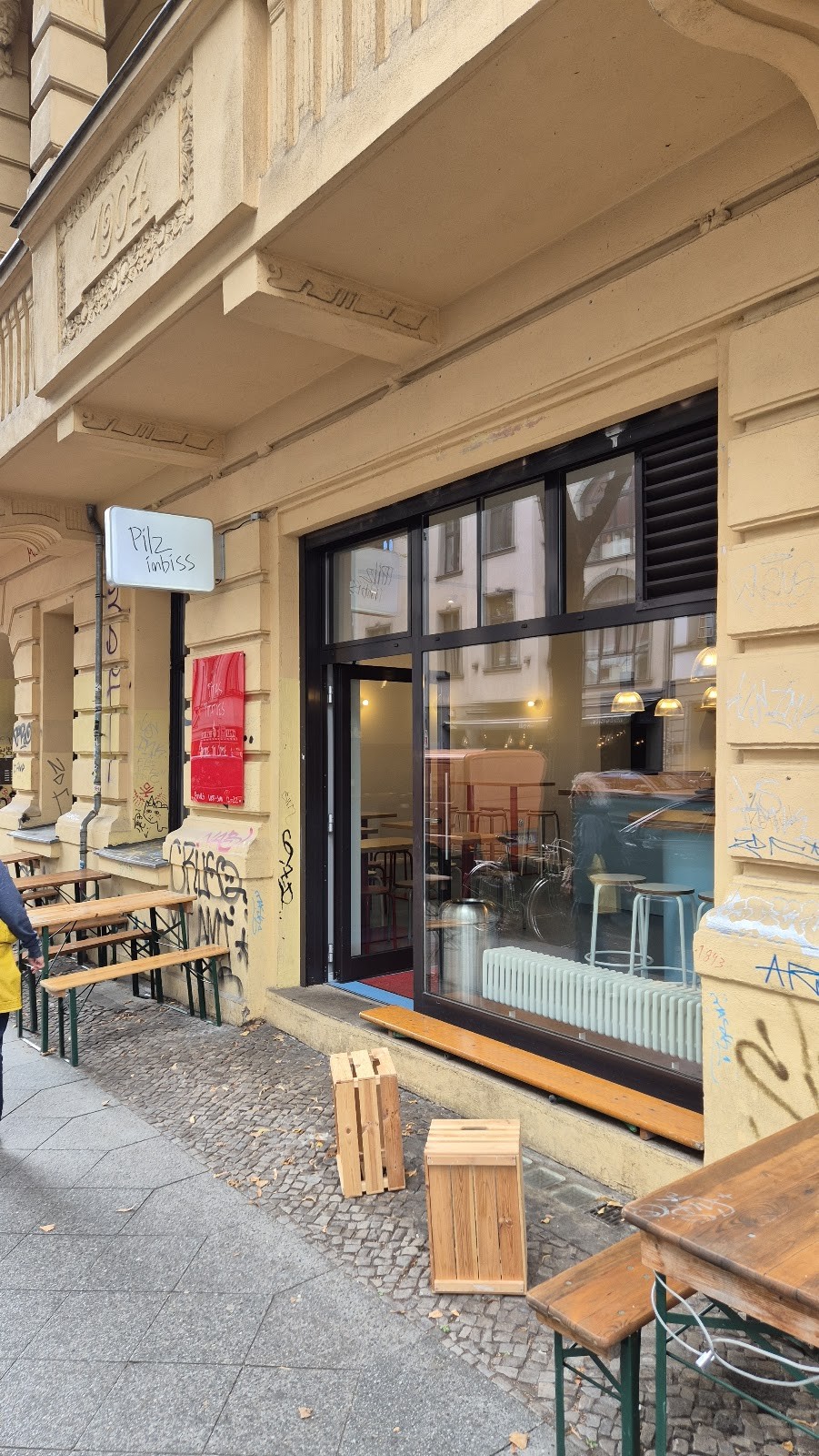 Pilz Imbiss: the place