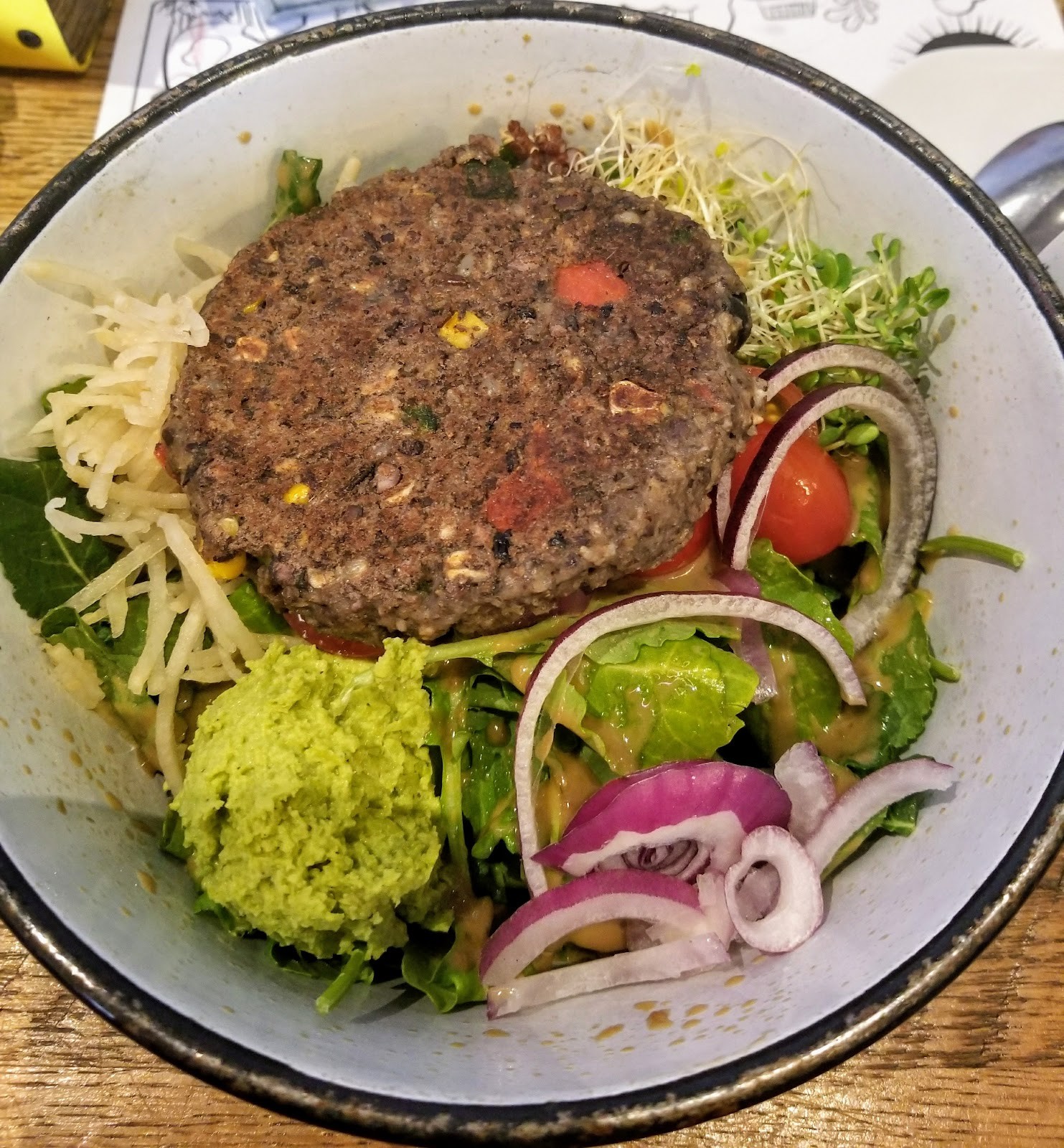 Bareburger: food & drinks