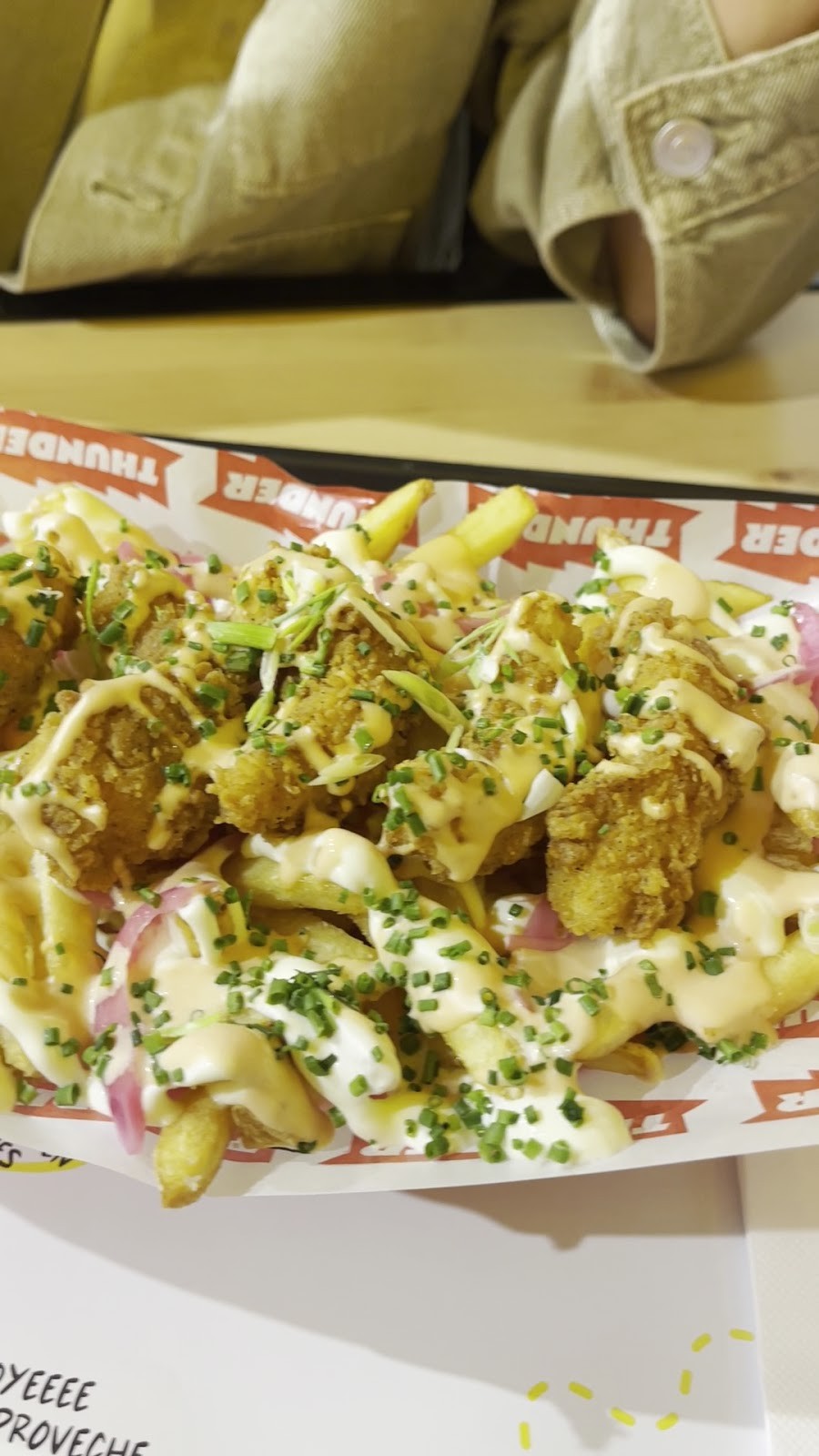 THUNDER Vegan La Latina: food & drinks