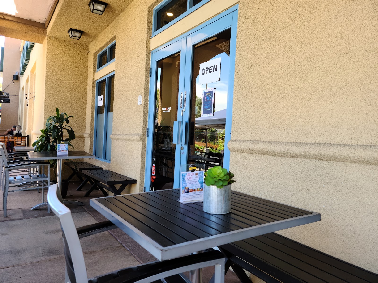 Curry & More Indian Bistro: the place