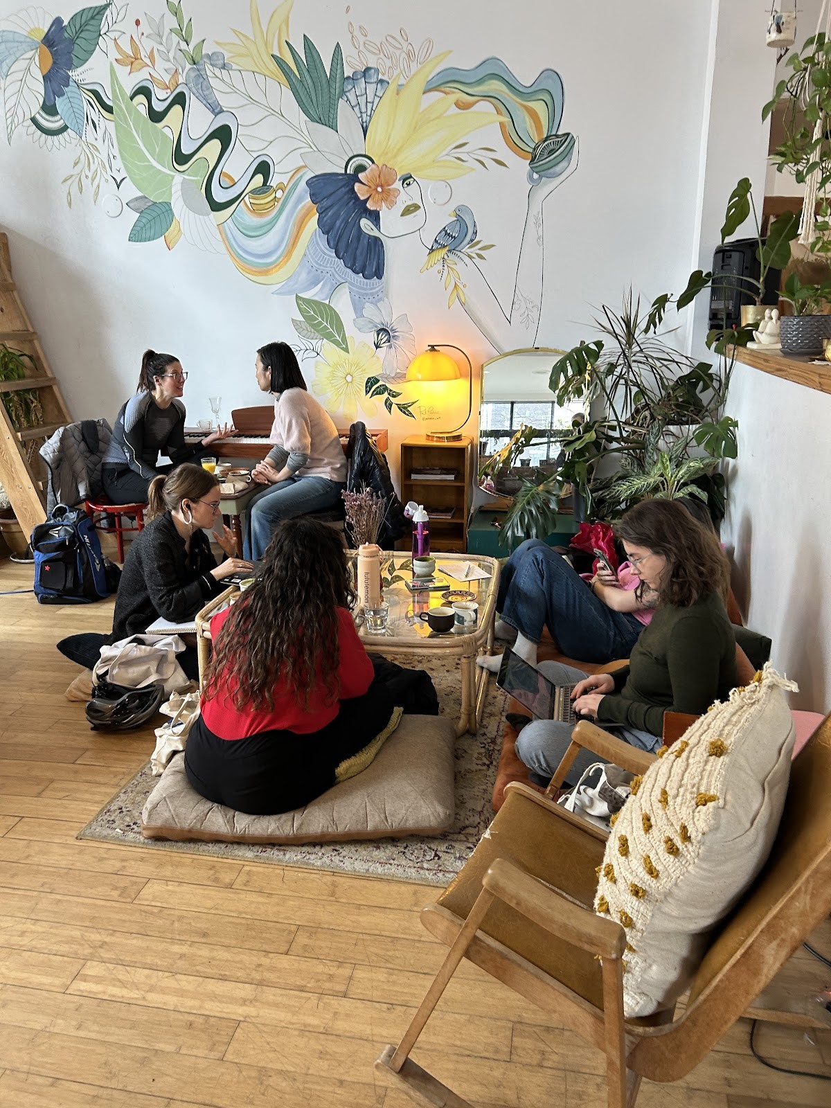 Café des Habitudes: the place