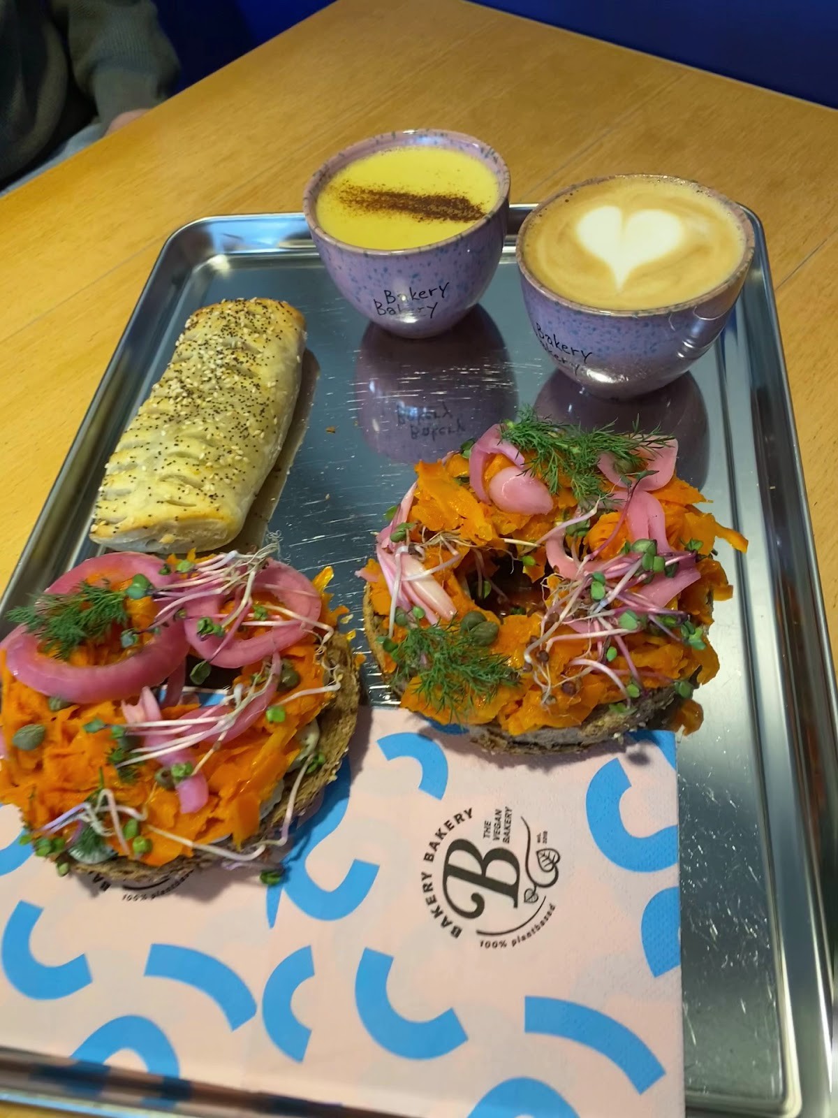 Bakery Bakery Schaffhauserplatz: food & drinks