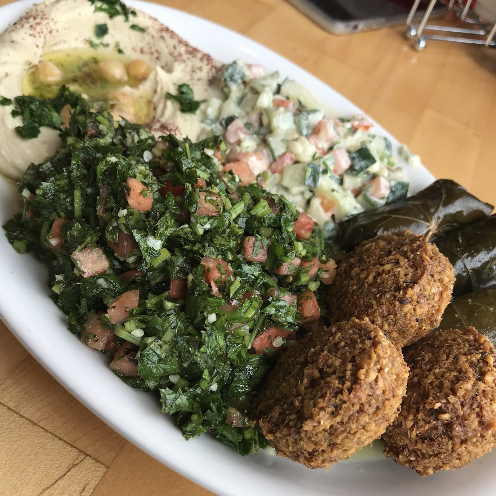 Falafel & Grill: food & drinks