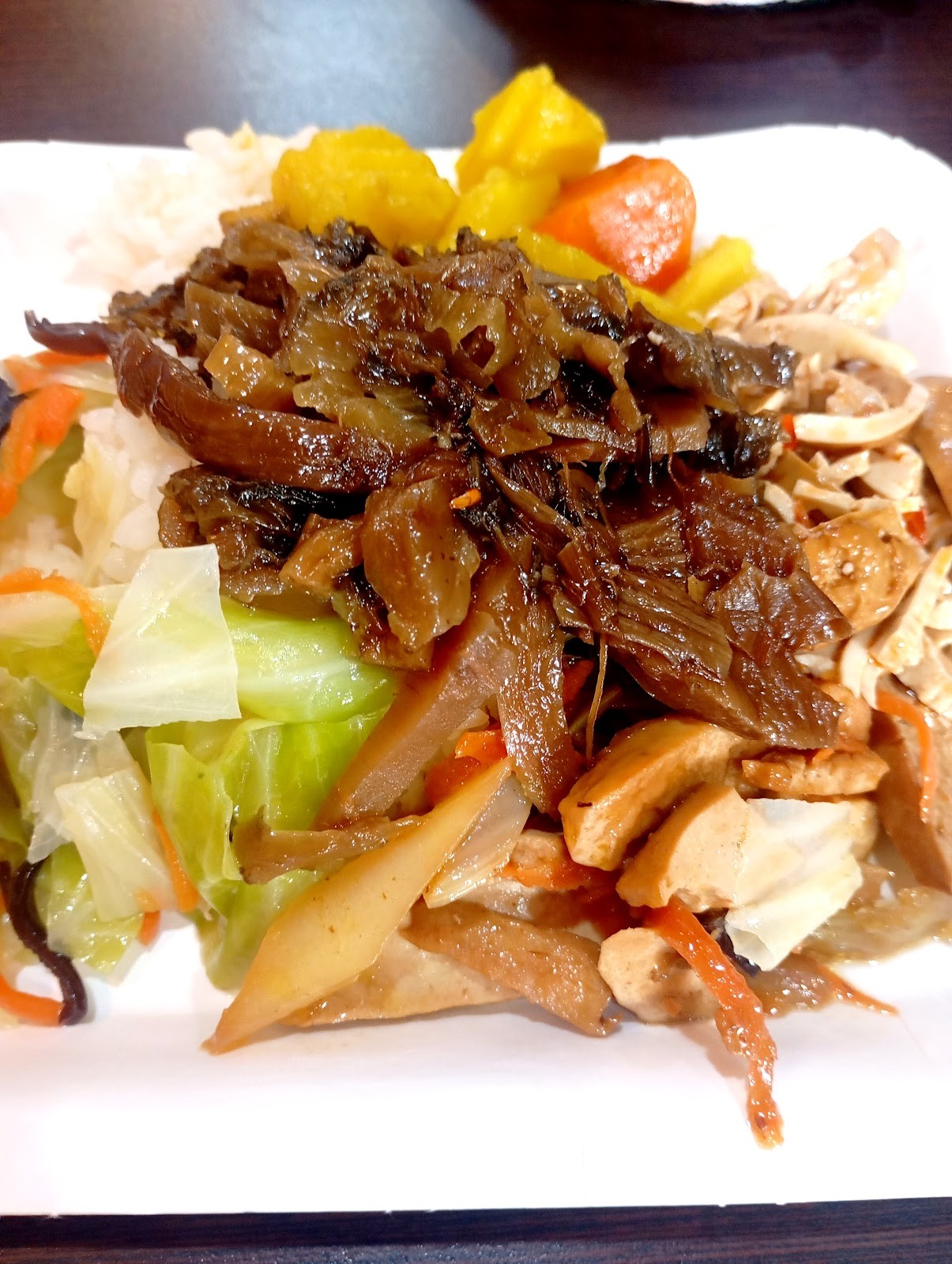 Fú Jù SùShí Guǎn 福聚素食館: food & drinks