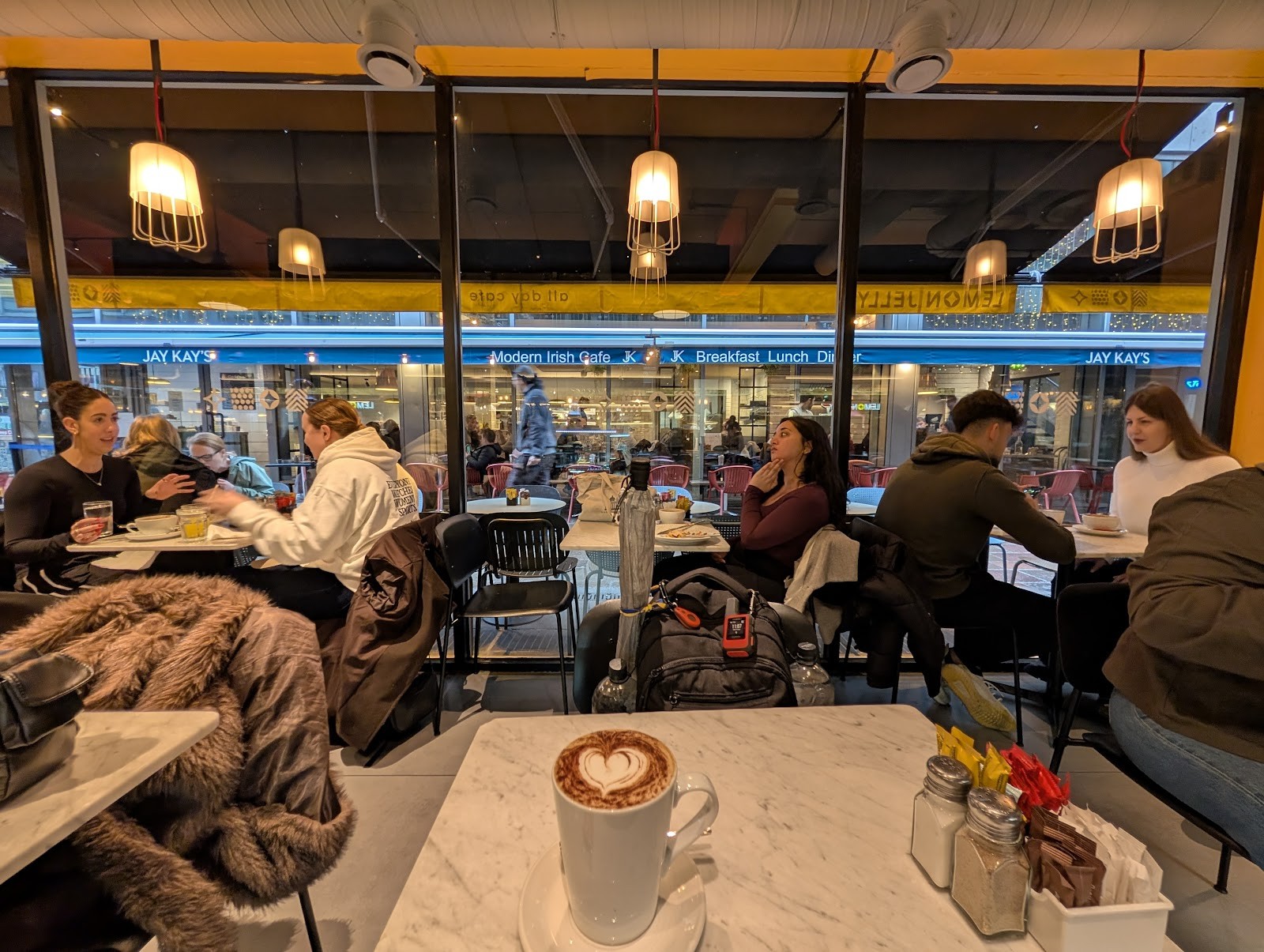 Lemon Jelly Cafe: the place