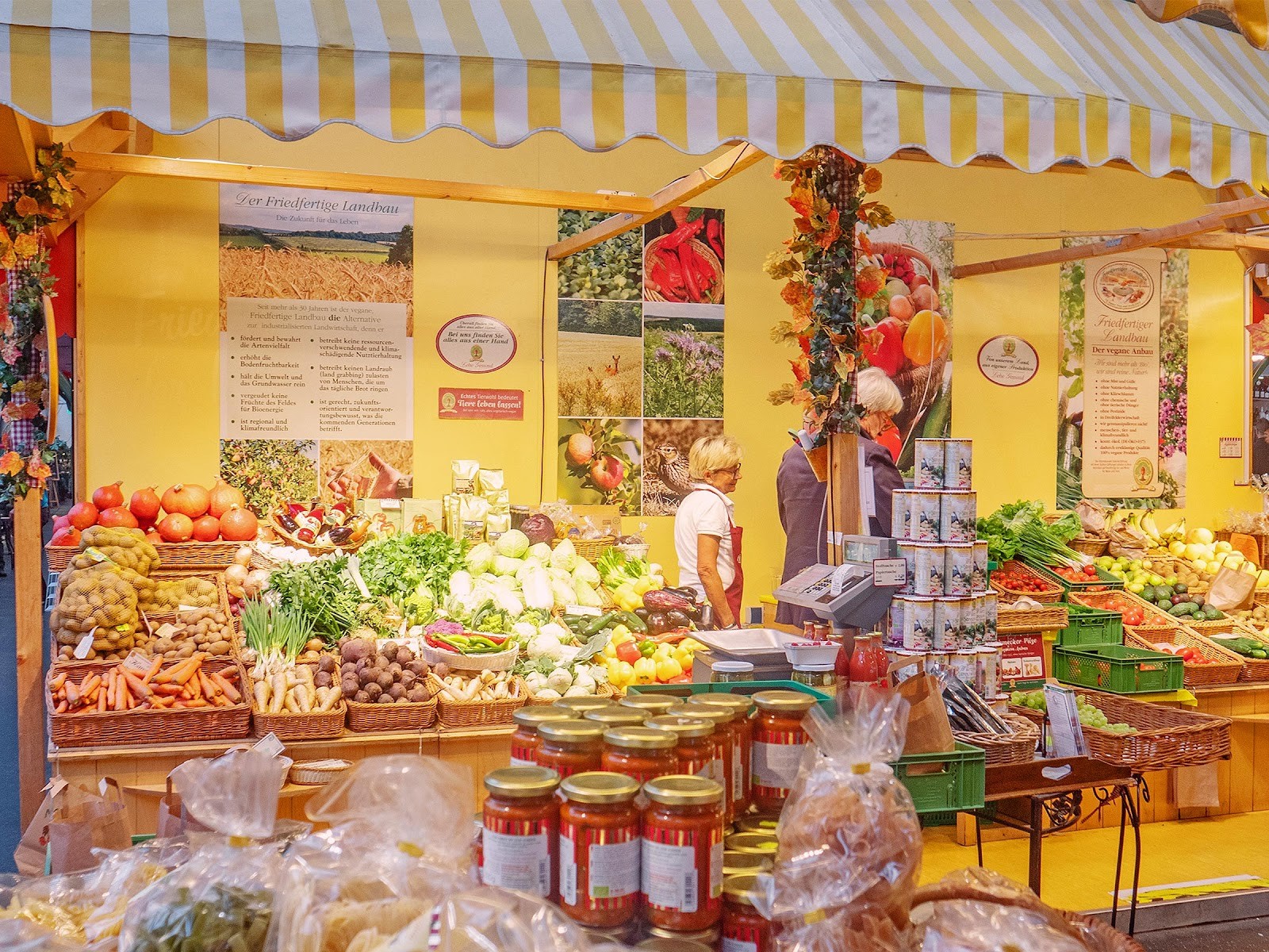 Lebe Gesund: Bäckerei & vegane Bio-Lebensmittel in Frankfurt, frisches Gemüse – Bioladen Frankfurt mit Lieferservice: the place