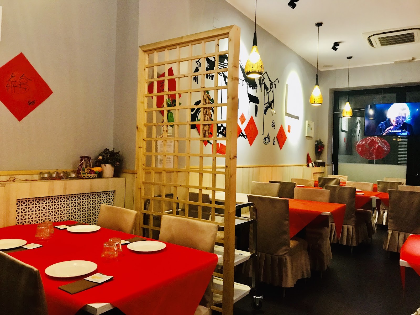 Phoenix 凤凰湘菜: the place
