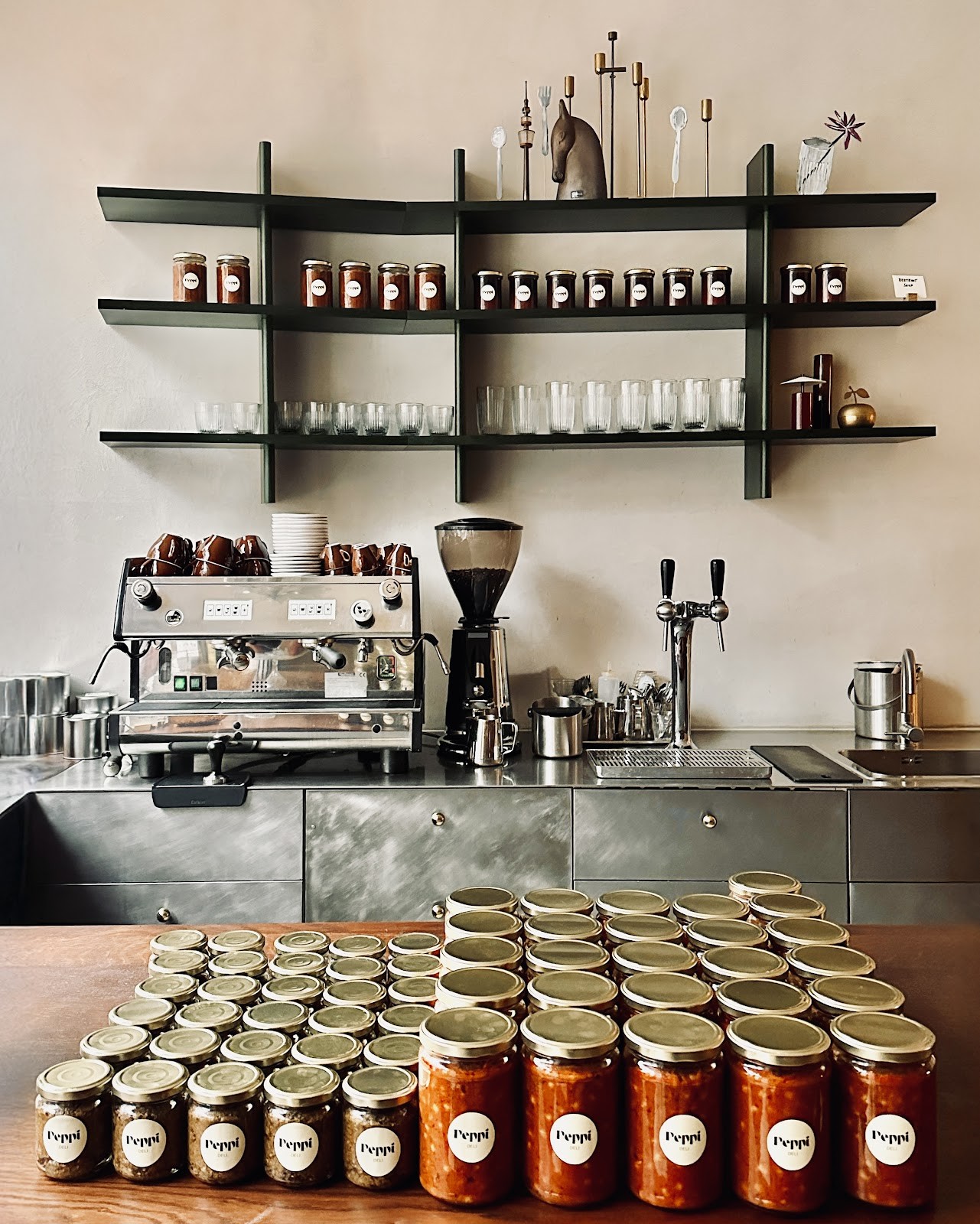 Peppi Deli: the place