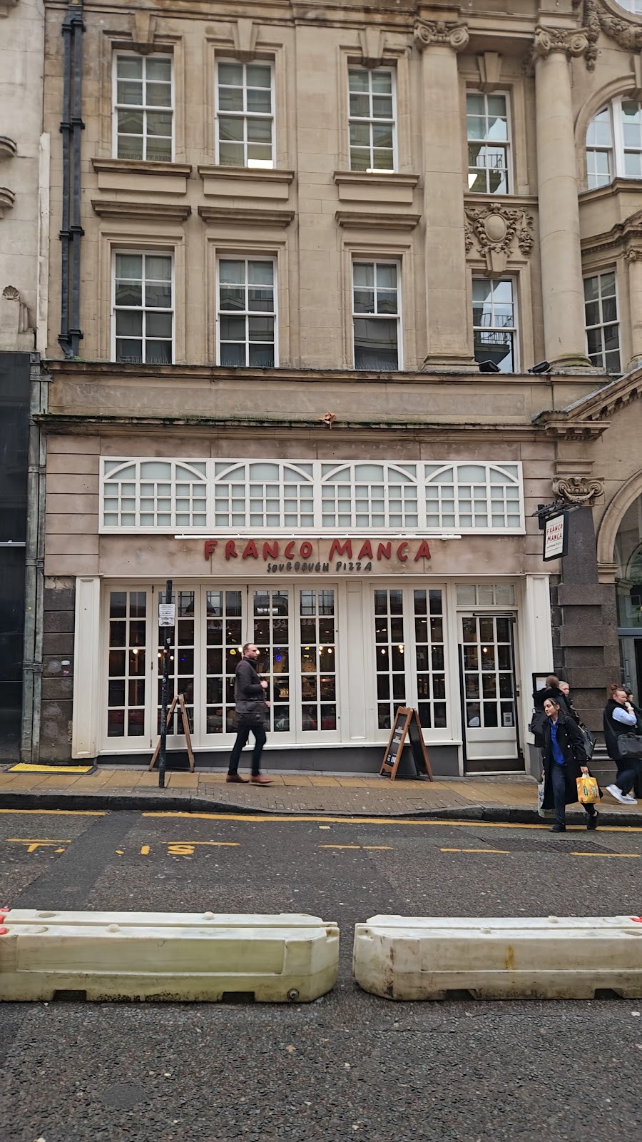 Franco Manca Birmingham: the place