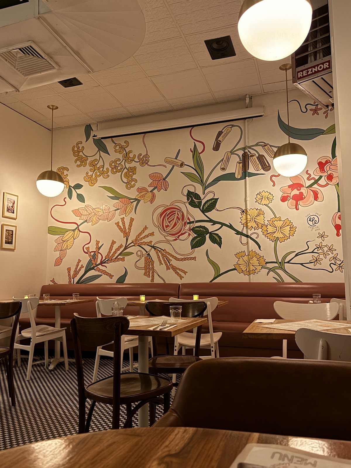 Pasta Louise Restaurant: the place