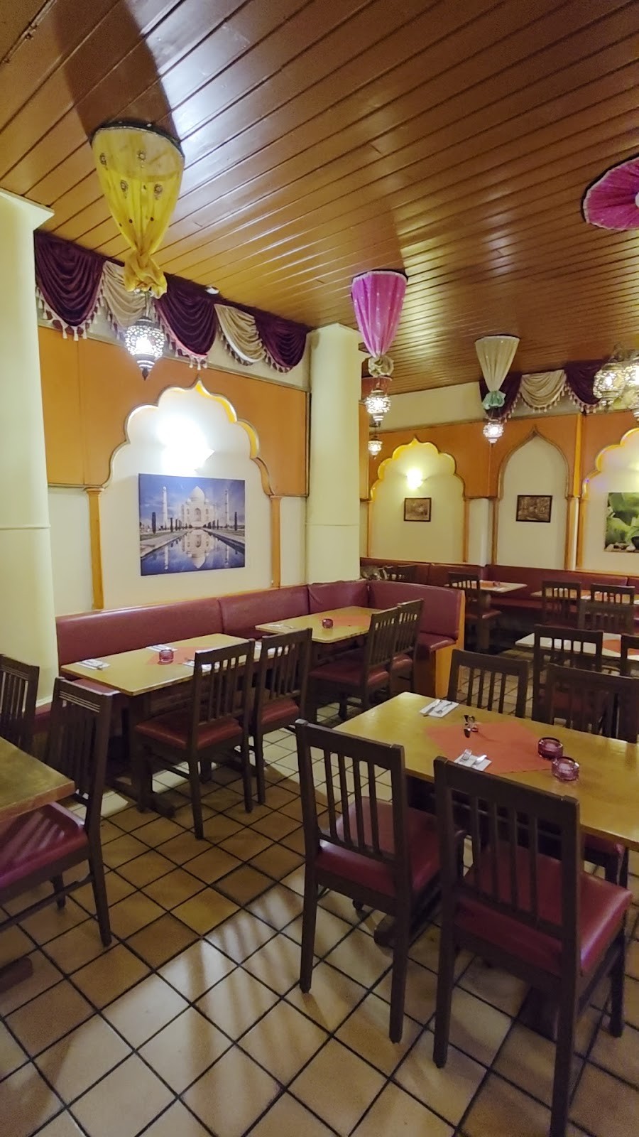 AYURVEDA Indisches Restaurant: the place
