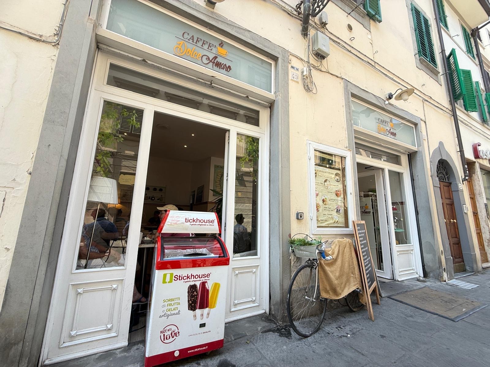 Cafe dolce amaro: the place