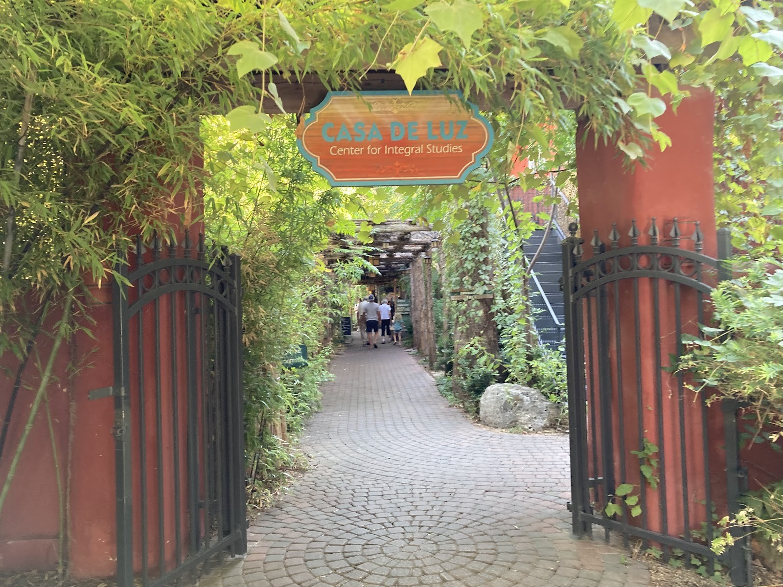 Casa de Luz Village: the place