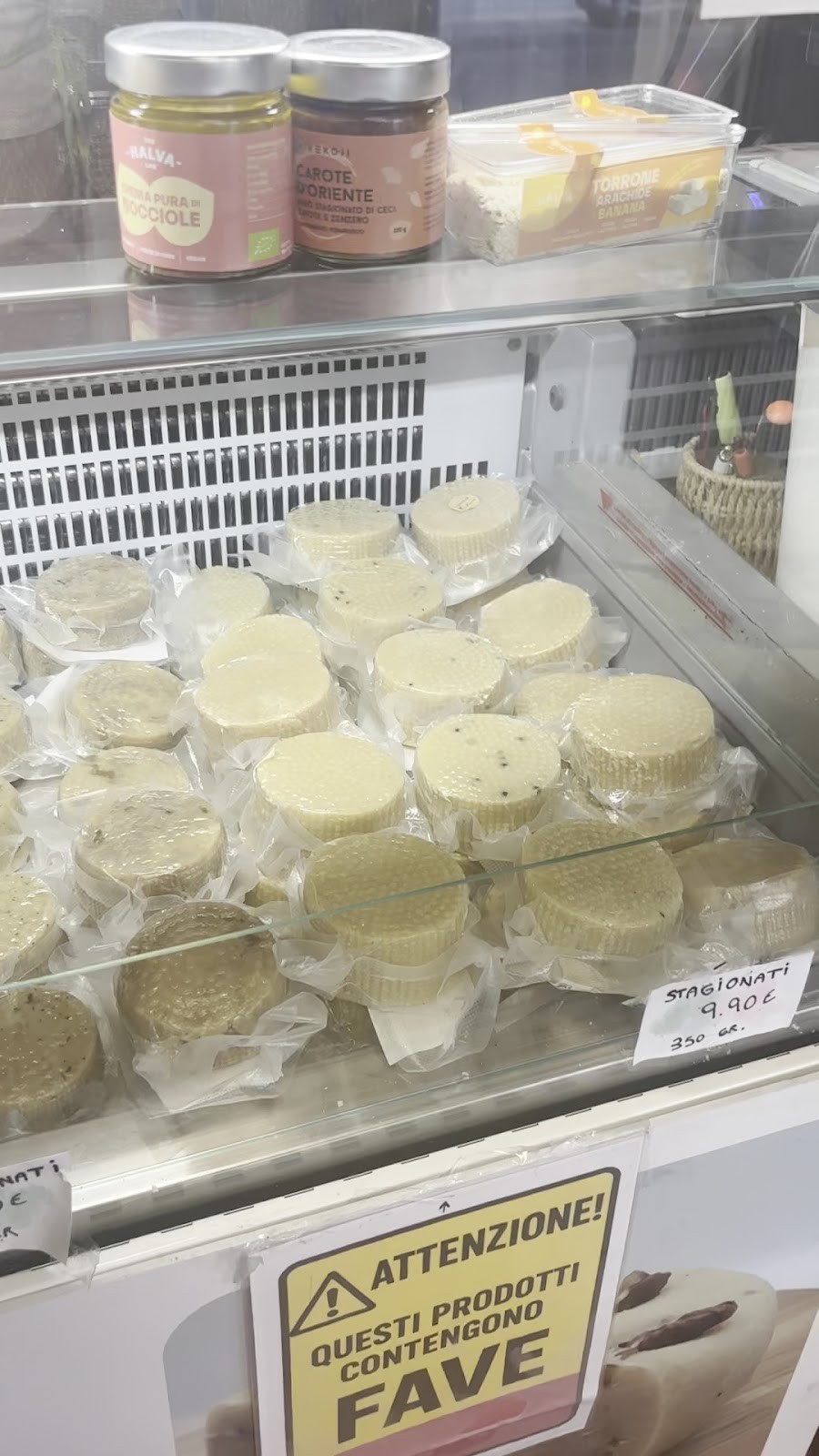 Le Delizie del Caseificio Vegano: food & drinks