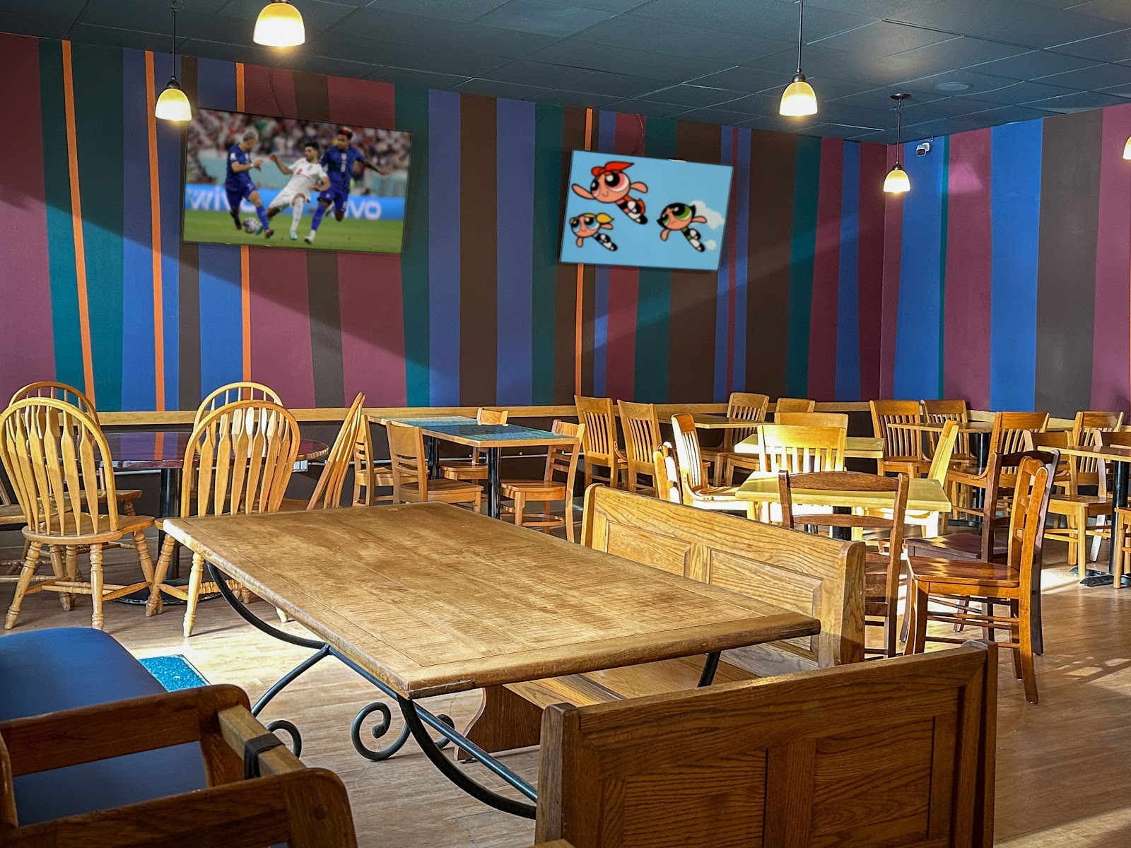 HOTLIPS Pizza - Hawthorne: the place