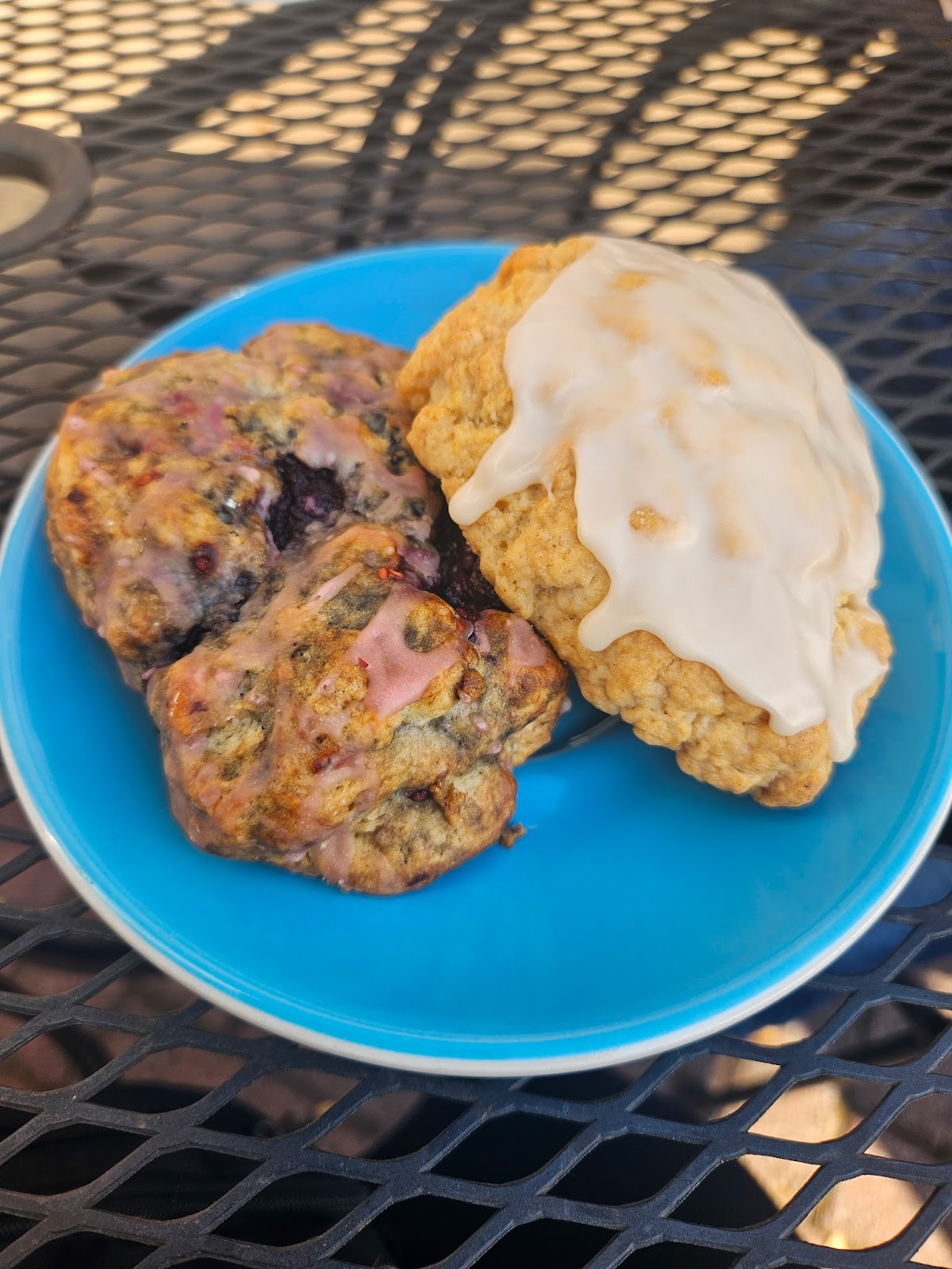 Dulce Vegan Bakery & Cafe: food & drinks
