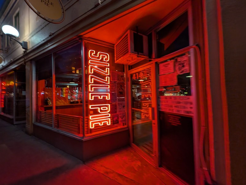 Sizzle Pie: photo 4