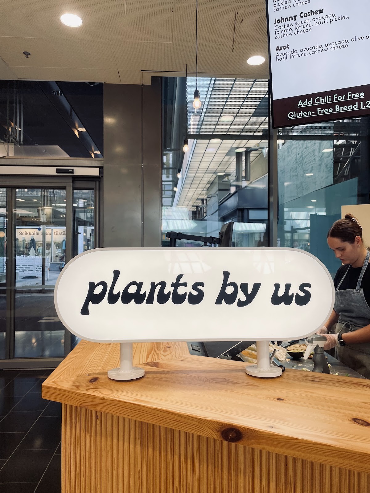 plants by us: the place