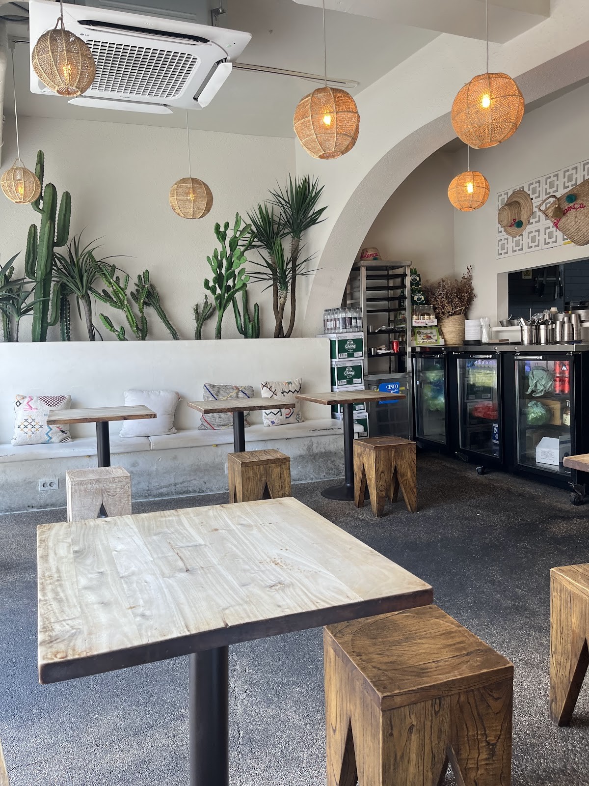 Casablanca Sandwicherie مطعم مغربي: the place