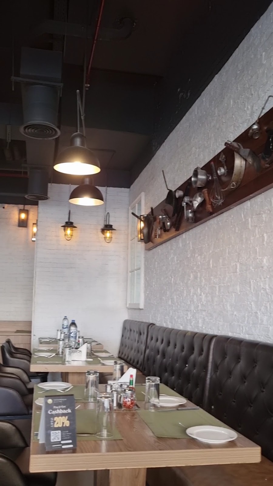 Little Italy Restaurant Dubai: the place