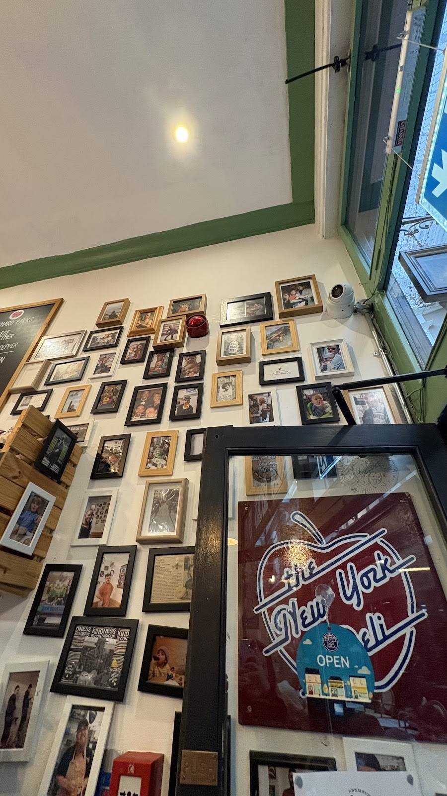 The New York Deli: the place