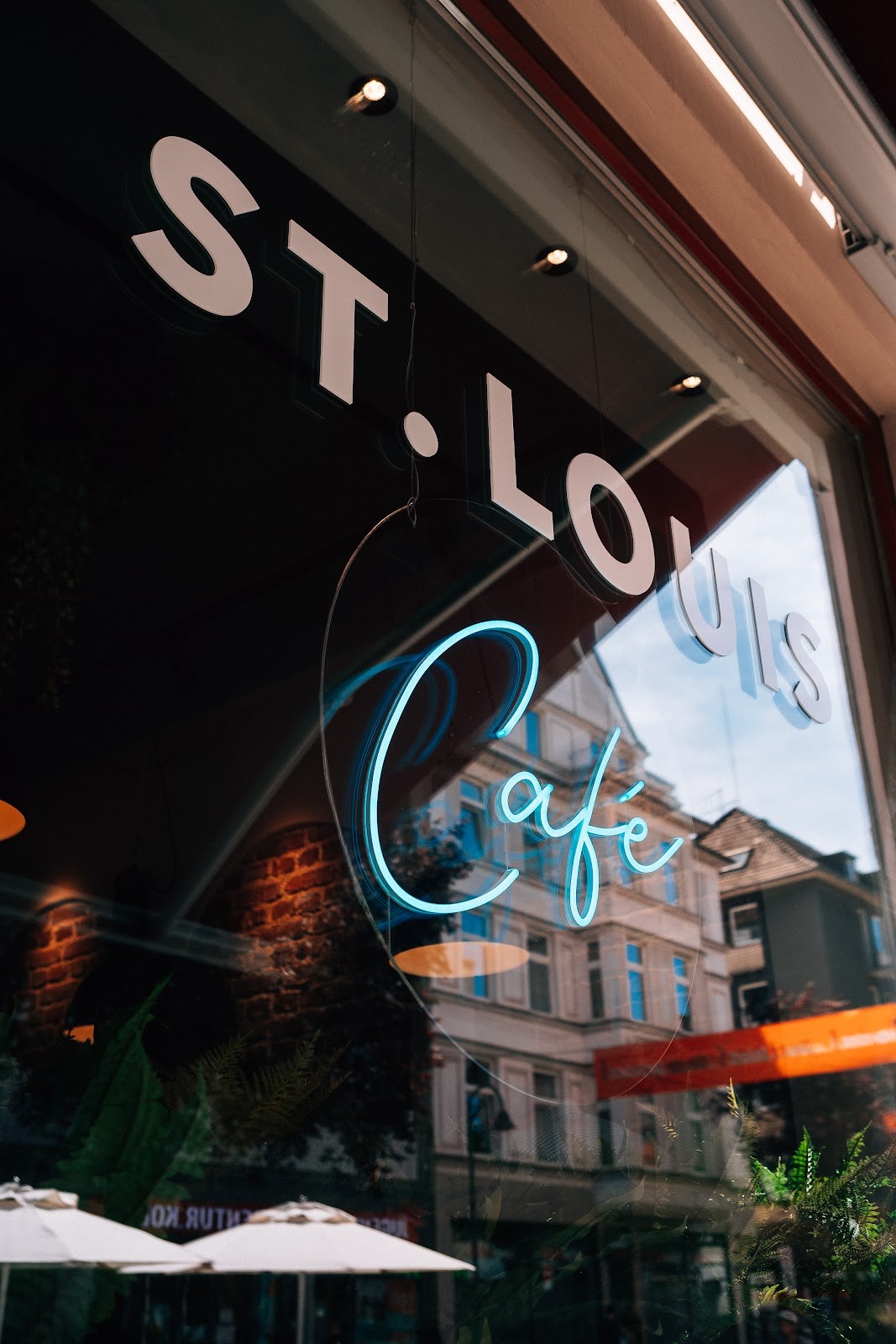 ST. LOUIS Café-Köln: the place