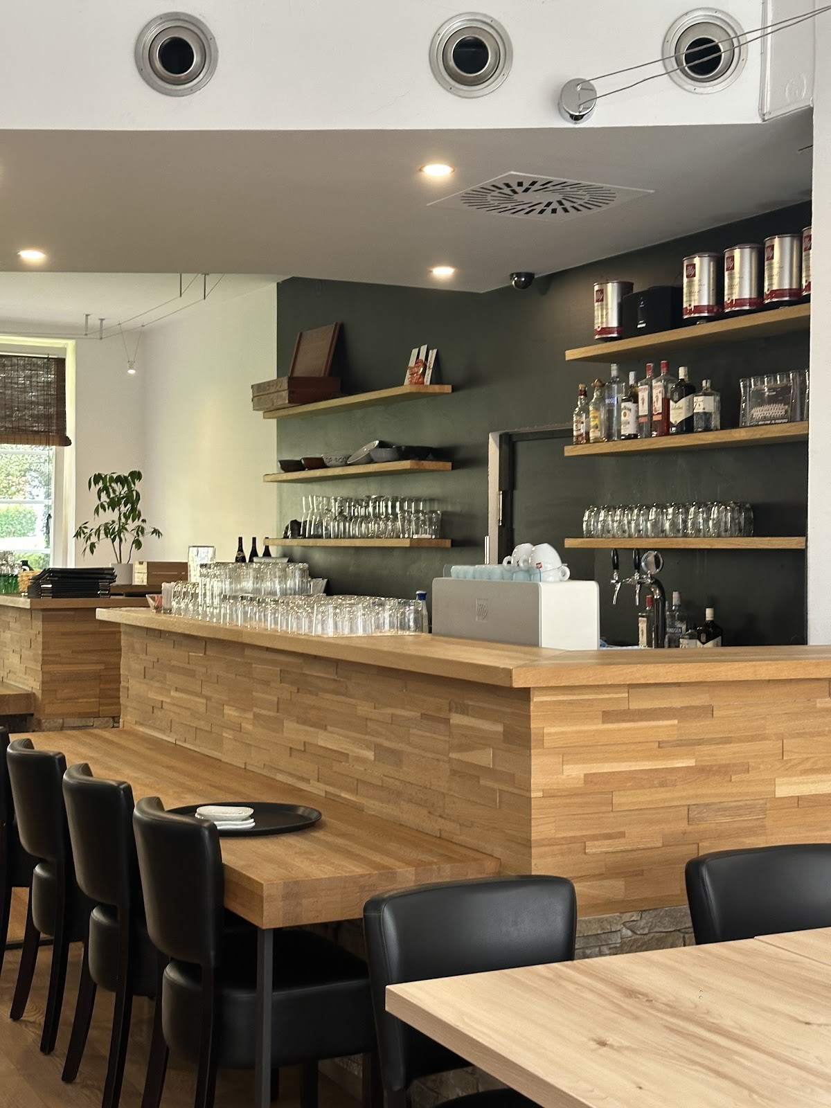 Isai Ramen: the place