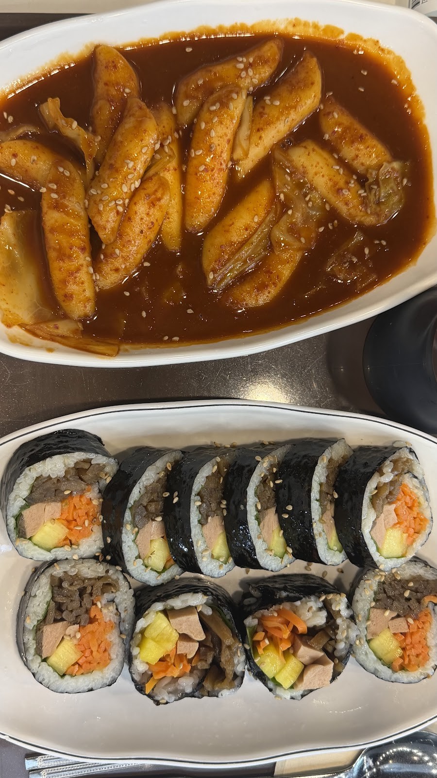 Maru Jayeonsik Gimbap: food & drinks