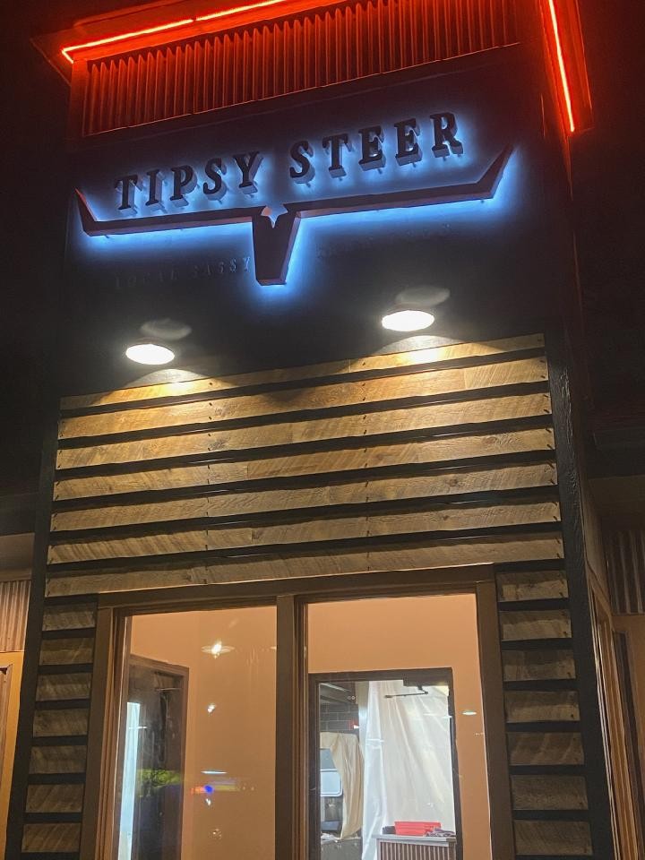 The Tipsy Steer Hiawatha: the place