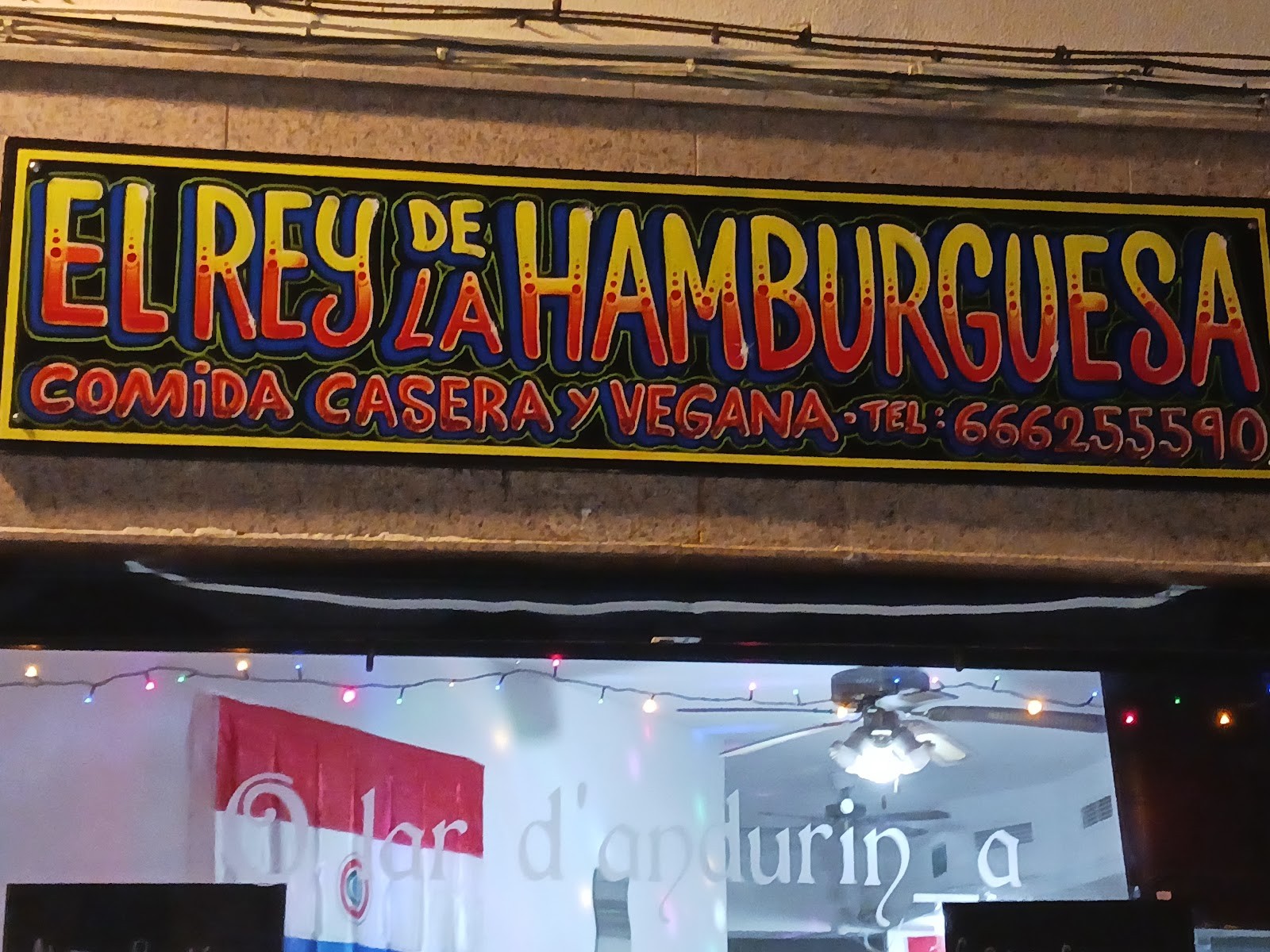 El Rey De Las Hamburguesas Y Comida Vegana: the place