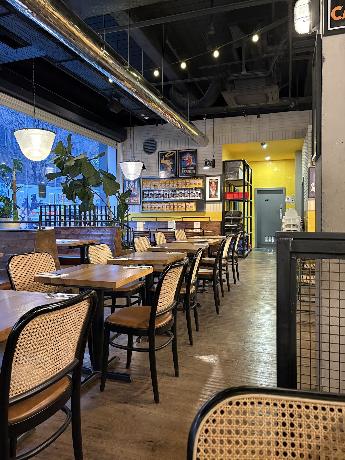 Double Zero Neapolitan Pizza: the place
