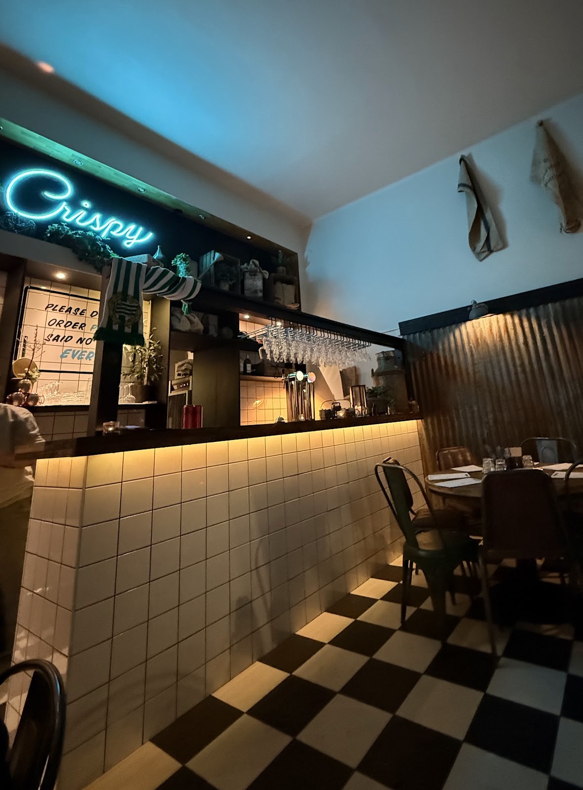 Crispy Pizza Bistro - Södermalm: the place