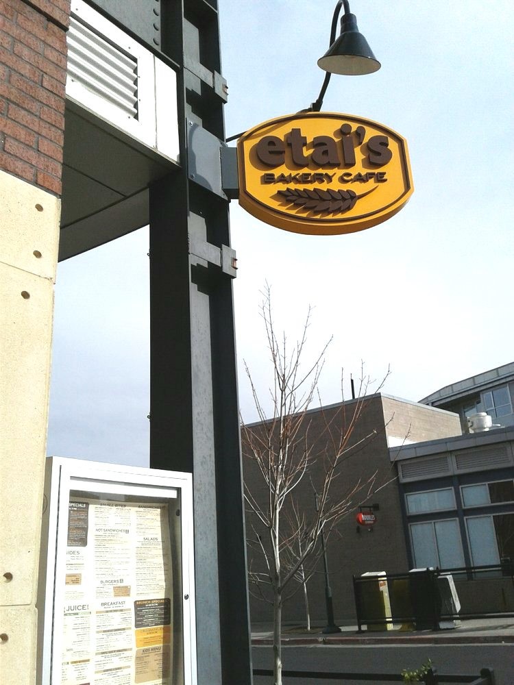 Etai's Bakery Cafe 29th Ave: the place