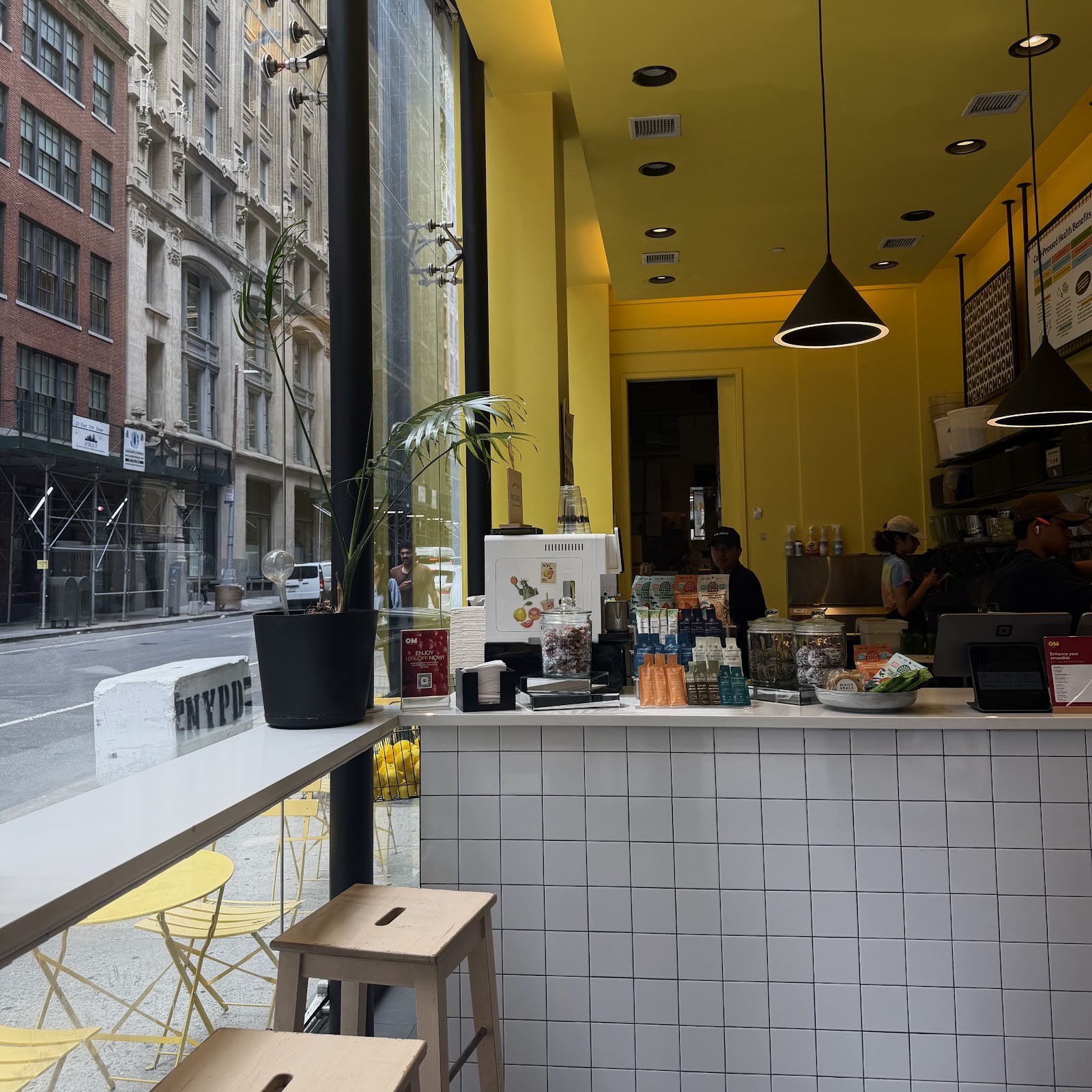 Om Juice Bar: the place