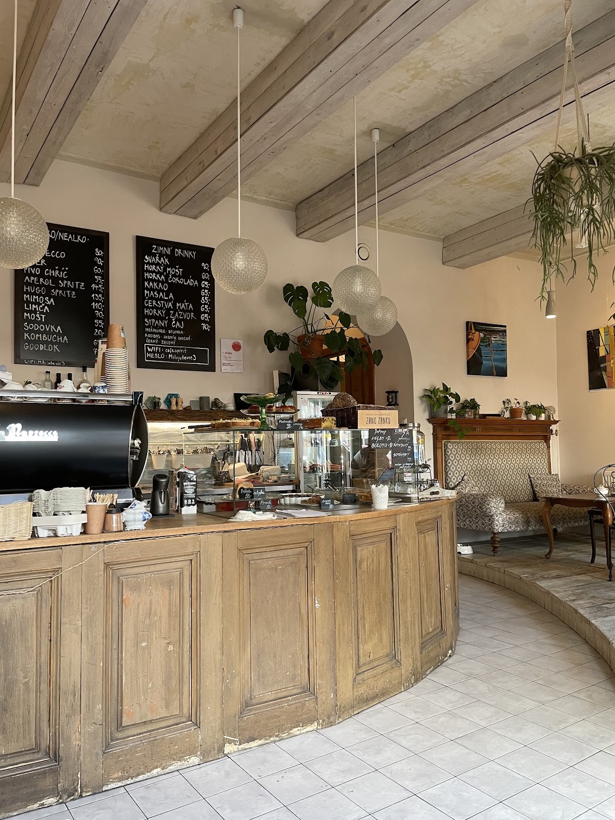 Cafe spirit: the place