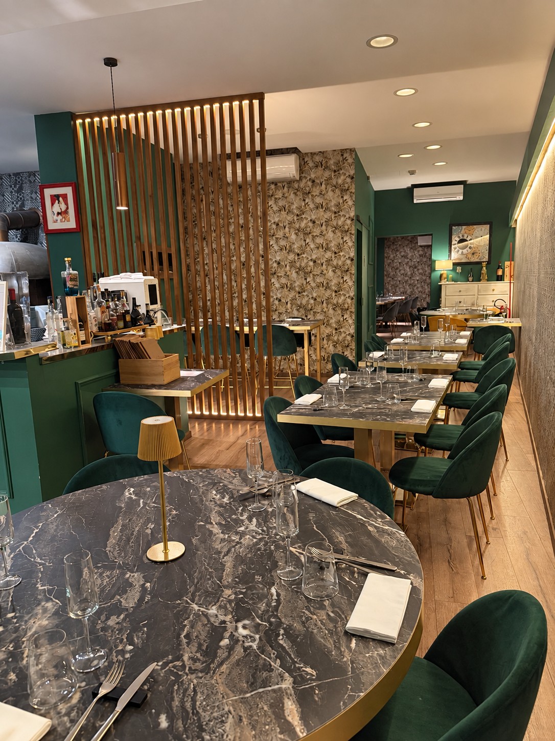 L'Aforisma: the place