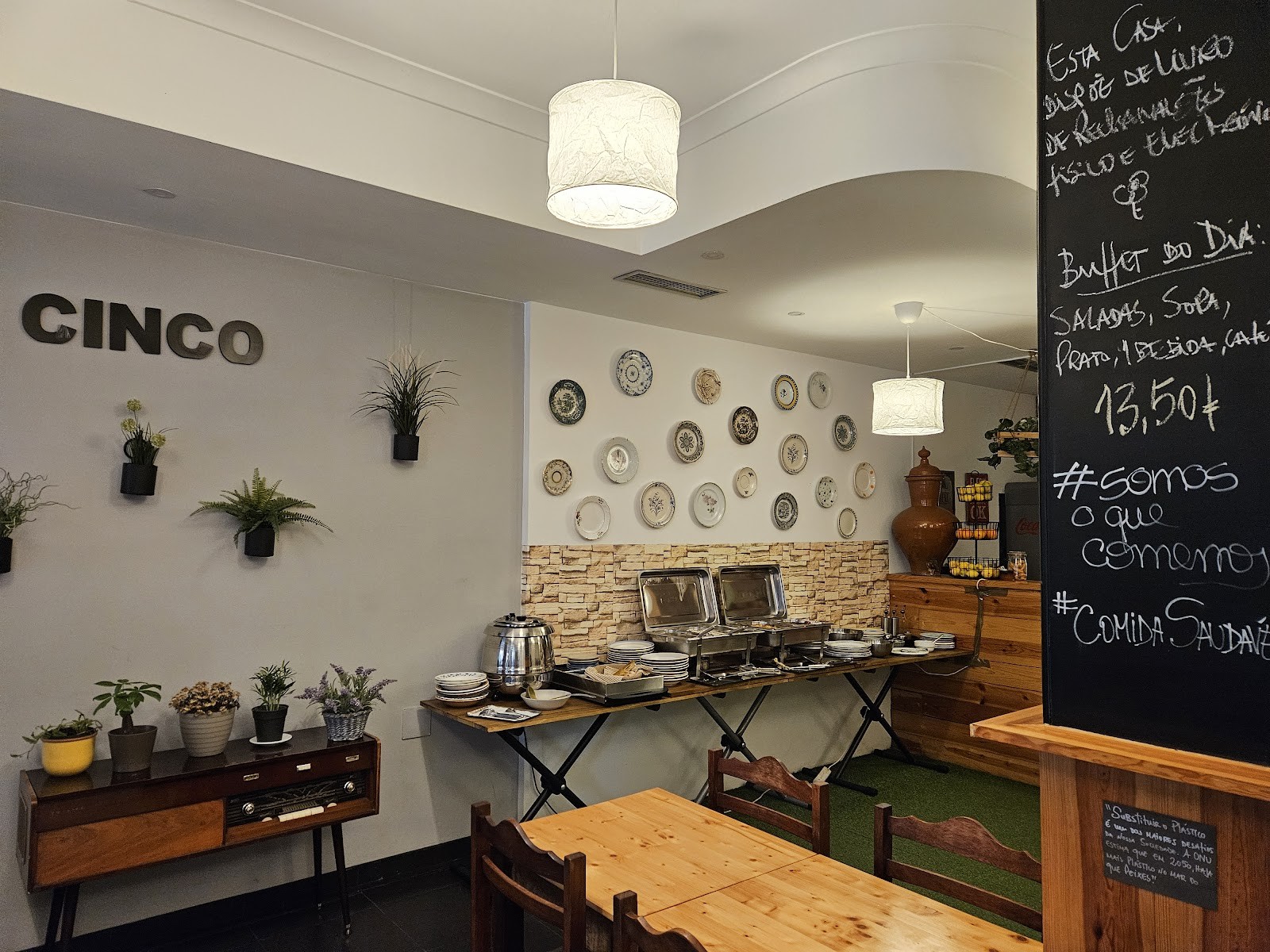Cinco Cozinha Portuguesa e Vegetariana: the place