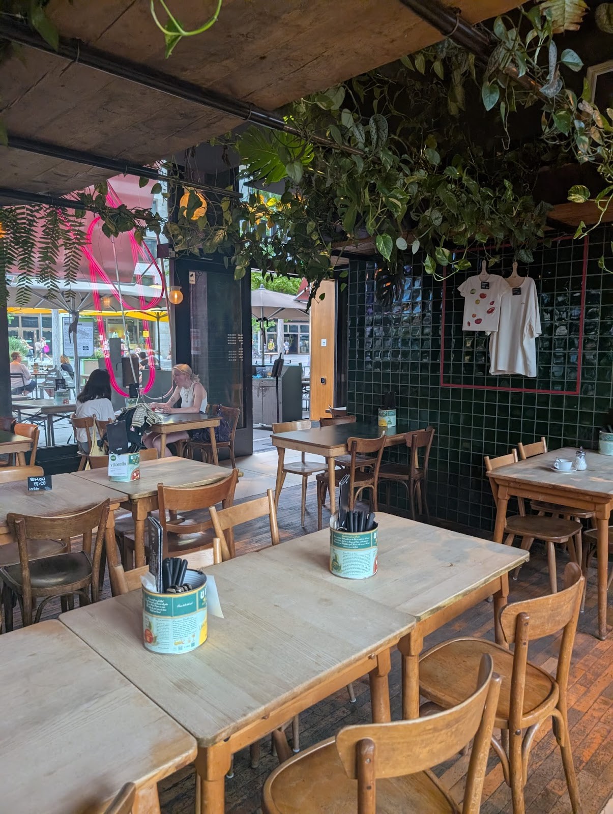 VITO Europaallee - Pizzeria: the place