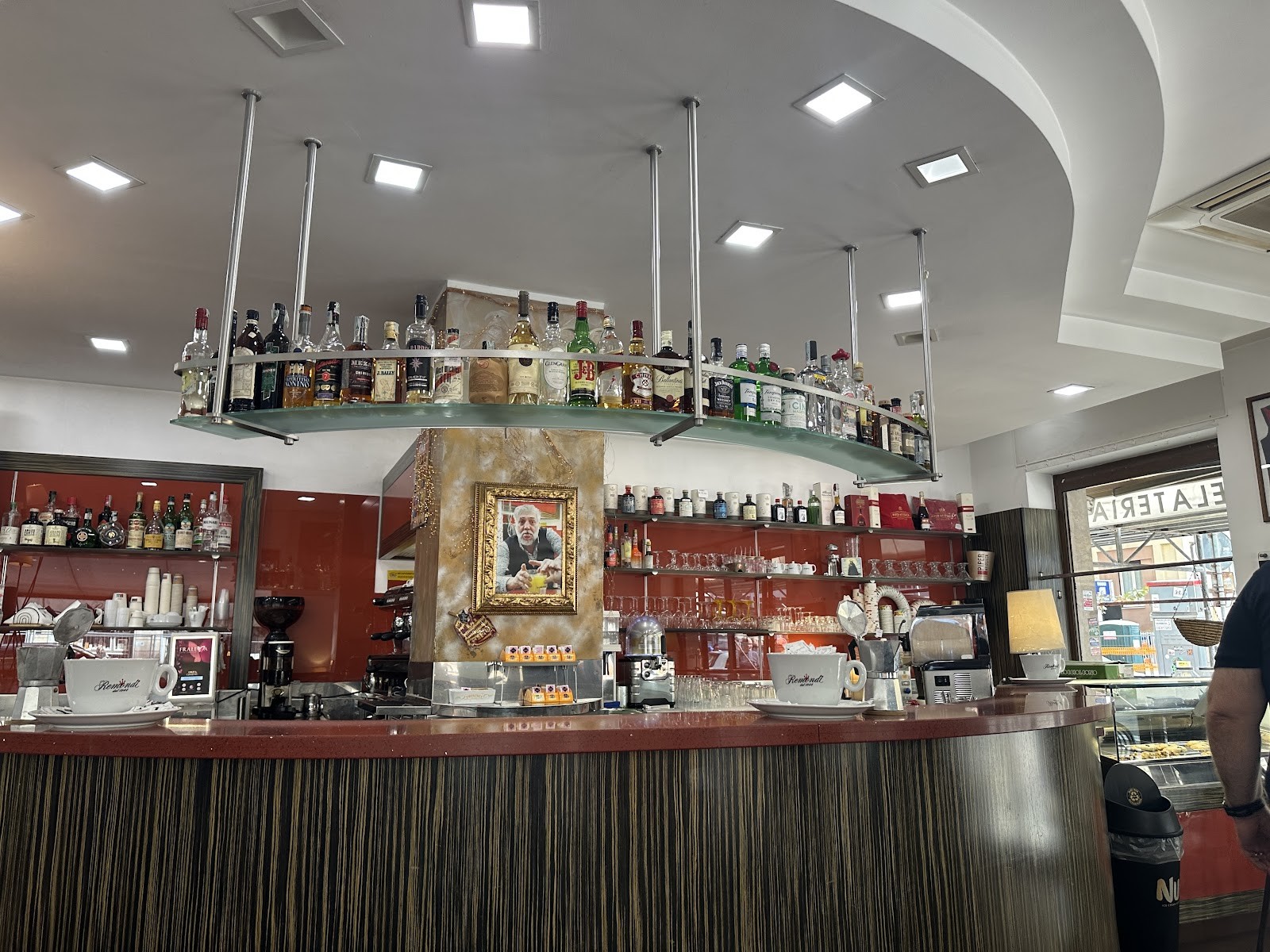 Bar Remondi: the place
