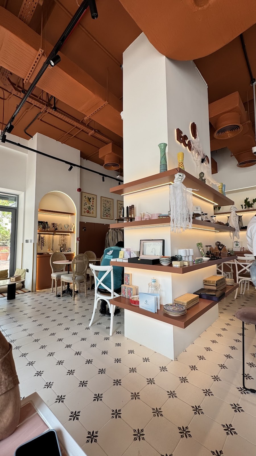 Eco Mind - Gastro Botanical Cafe & Concept Store: the place
