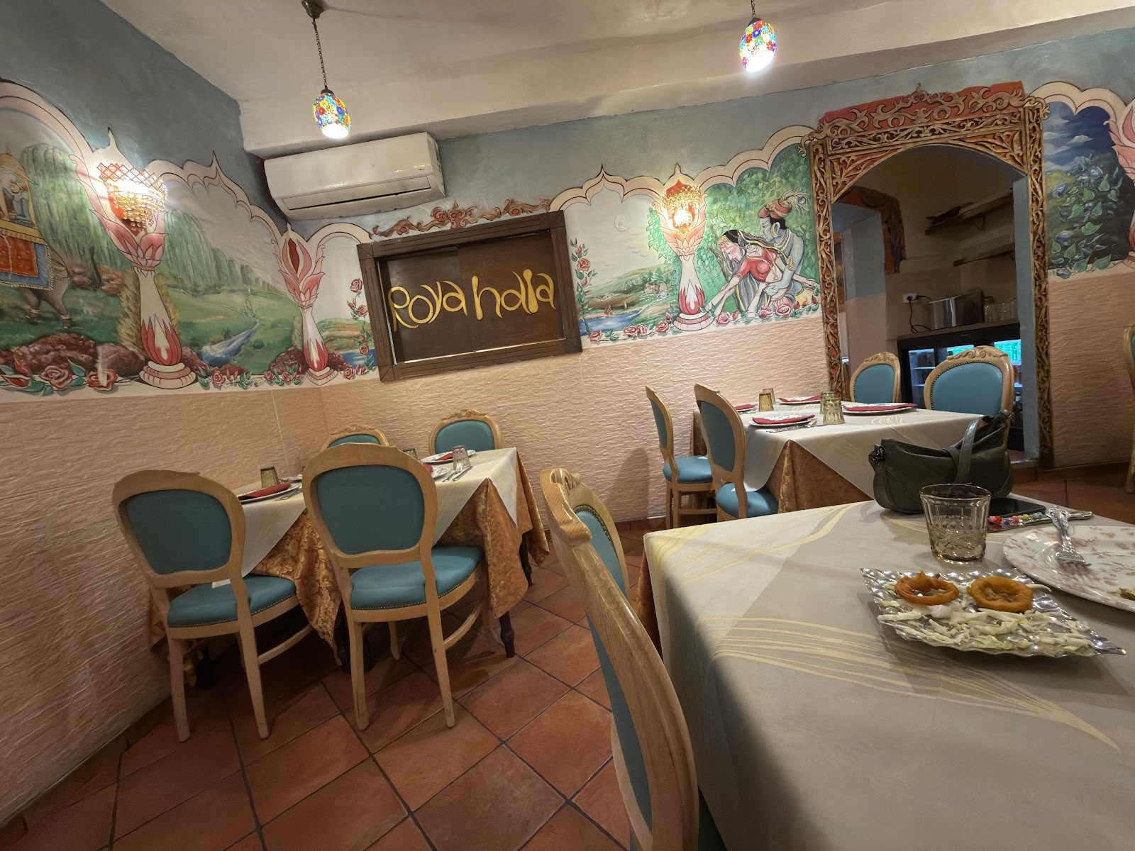 Royal India Ristorante indiano a Firenze: the place