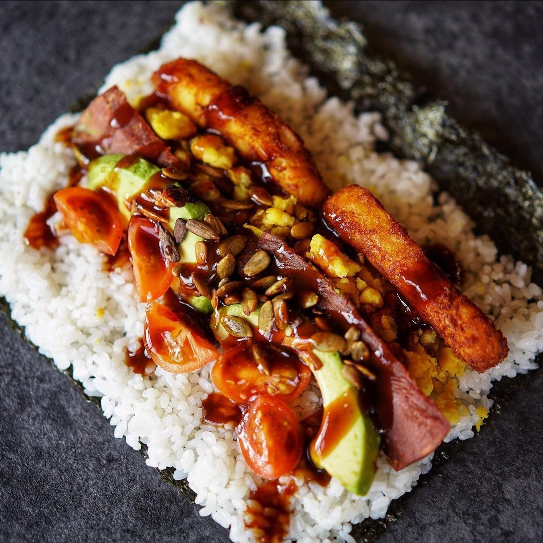 Happy Maki - Sushi Burritos & Bowls: food & drinks