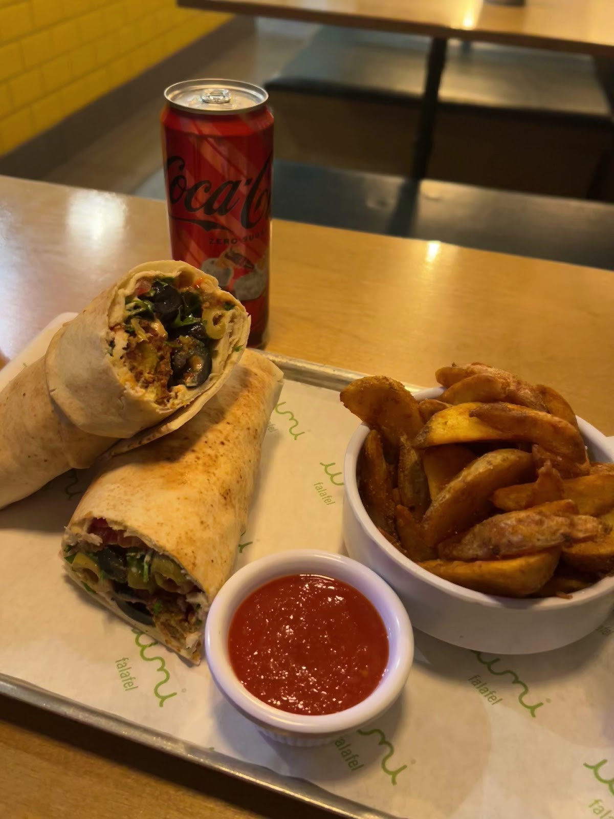 Umi Falafel: food & drinks