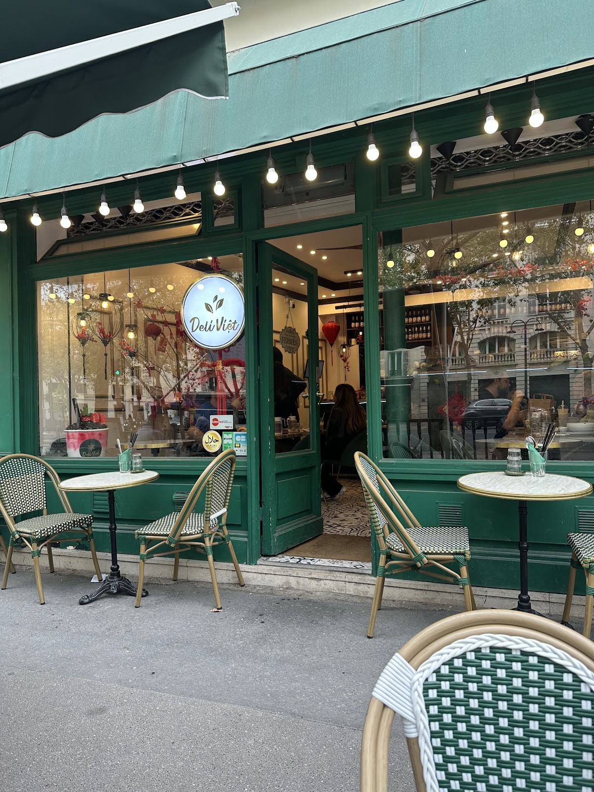 Deli Viêt: the place